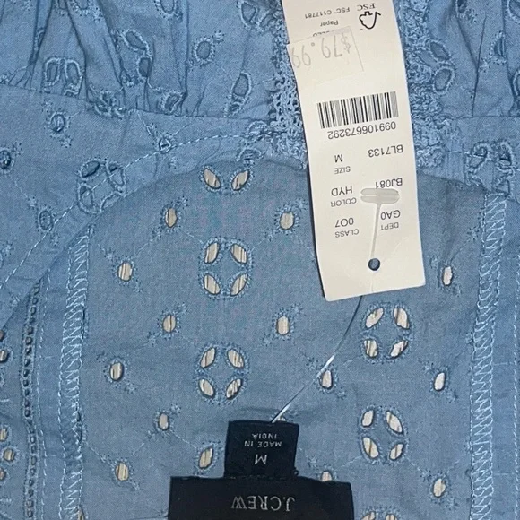 NEW J.Crew Cropped Button-Up Shirt Light Blue Eyelet Womens Medium M Casual Chic - Picture 4 of 11